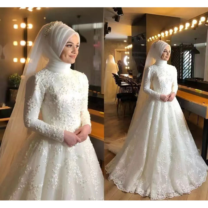 Muslim Plus Size Wedding Dress O Neck Long Sleeve Lace Applique A LineBride Gown